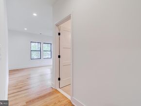 903 Lauren Lane SE, Vienna VA 22180