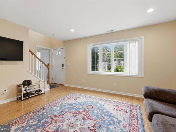 9342 Campus Lane, Philadelphia PA 19114