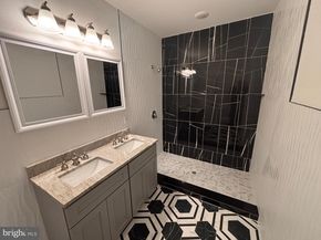 6723 N Carlisle Street, Philadelphia PA 19126
