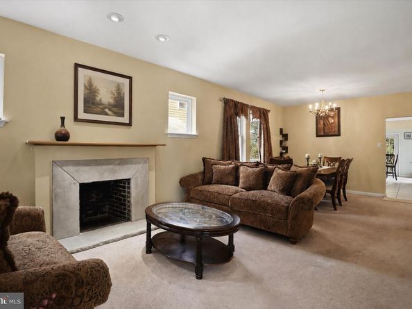 31 Evergreen Avenue, Broomall PA 19008