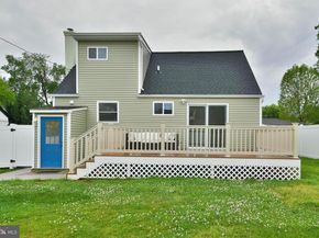 120 Orchard Drive, Fallsington PA 19054