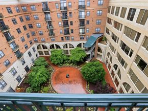 1111 25TH Street NW 906, Washington DC 20037