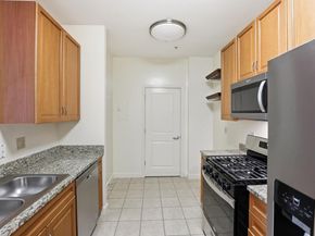 1111 25TH Street NW 906, Washington DC 20037
