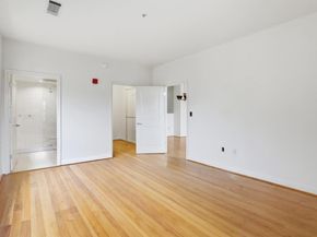 1111 25TH Street NW 906, Washington DC 20037