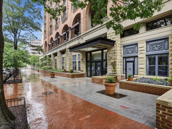1111 25TH Street NW 906, Washington DC 20037