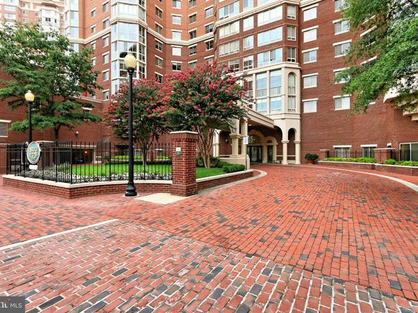 2151 Jamieson Avenue 1908, Alexandria VA 22314