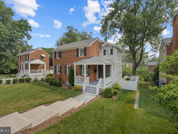 2719 N Edison Street, Arlington VA 22207