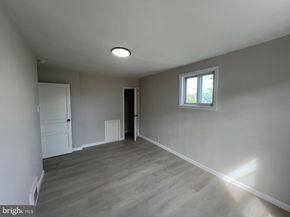 3356 Tyson Avenue, Philadelphia PA 19149