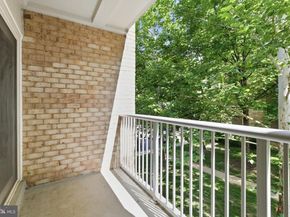 2908 Kings Chapel Road 03/10, Falls Church VA 22042