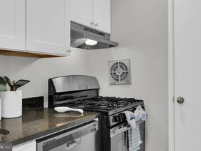 2908 Kings Chapel Road 03/10, Falls Church VA 22042
