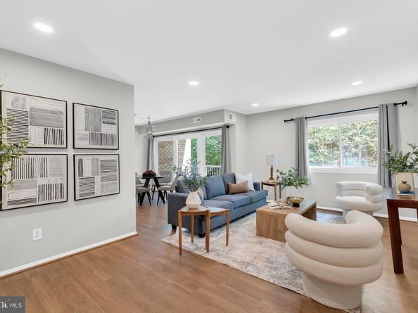 2908 Kings Chapel Road 03/10, Falls Church VA 22042
