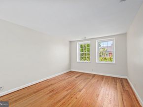 2880 S Abingdon Street C2, Arlington VA 22206