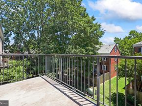2880 S Abingdon Street C2, Arlington VA 22206