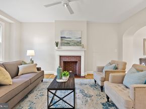 3930 Connecticut Avenue NW 205H, Washington DC 20008