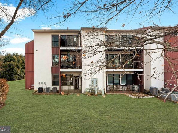 301 Byberry Road F16, Philadelphia PA 19116
