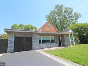 2205 Mary Lane, Broomall PA 19008