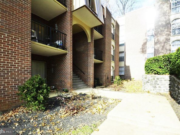 3318 Woodburn Village Drive 32, Annandale VA 22003