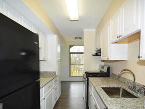 3318 Woodburn Village Drive 32, Annandale VA 22003