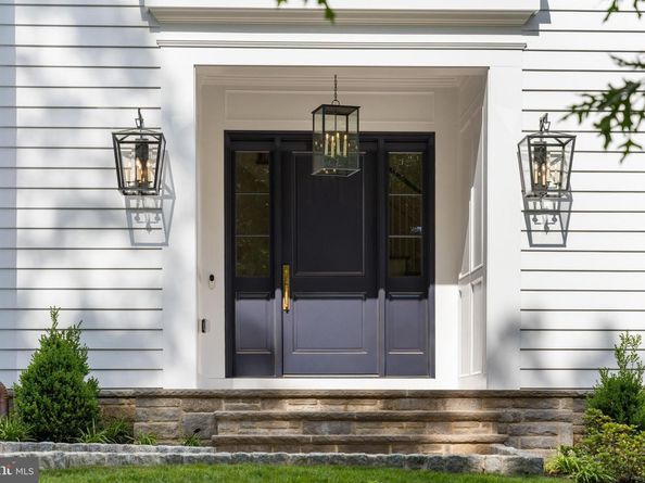 3939 52nd Street NW, Washington DC 20016