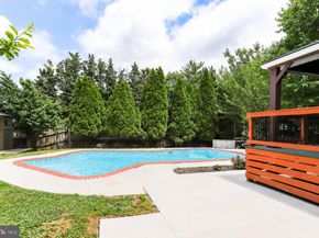 12306 Streamvale Circle, Herndon VA 20170