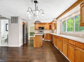 12306 Streamvale Circle, Herndon VA 20170