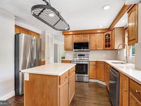 12306 Streamvale Circle, Herndon VA 20170
