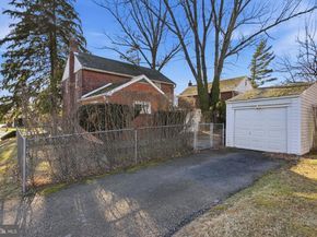 1121 Chester Pike, Crum Lynne PA 19022