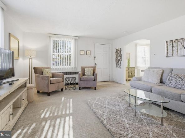 1121 Chester Pike, Crum Lynne PA 19022