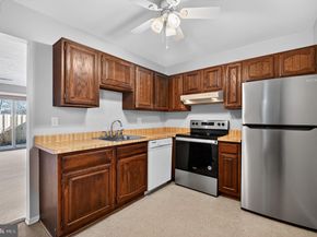 2532 Glengyle Drive 170, Vienna VA 22181
