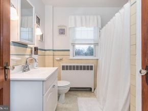 4607 Aubrey Avenue, Philadelphia PA 19114