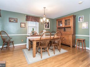 4607 Aubrey Avenue, Philadelphia PA 19114