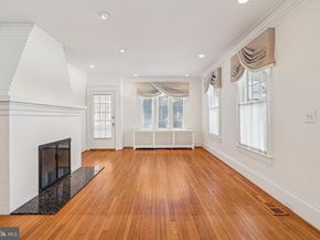 1922 S Arlington Ridge Road, Arlington VA 22202