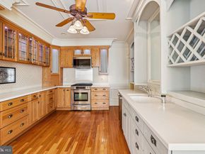 1922 S Arlington Ridge Road, Arlington VA 22202