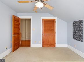 1922 S Arlington Ridge Road, Arlington VA 22202