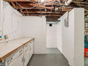 1922 S Arlington Ridge Road, Arlington VA 22202