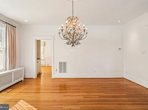 1922 S Arlington Ridge Road, Arlington VA 22202