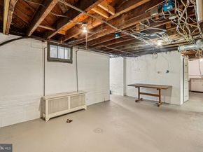 1922 S Arlington Ridge Road, Arlington VA 22202