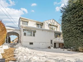 1922 S Arlington Ridge Road, Arlington VA 22202