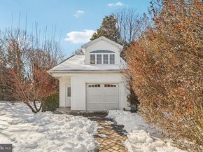 1922 S Arlington Ridge Road, Arlington VA 22202