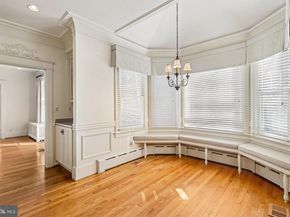 1922 S Arlington Ridge Road, Arlington VA 22202