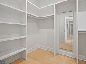 3411 17TH Street N, Arlington VA 22207