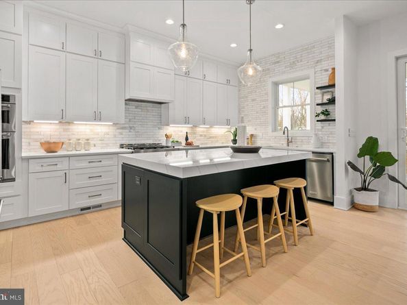 3411 17TH Street N, Arlington VA 22207