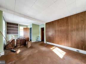 33 S Woodlawn Avenue, Aldan PA 19018