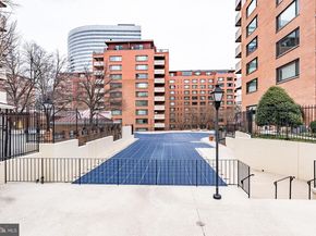 1111 Arlington Boulevard 828, Arlington VA 22209