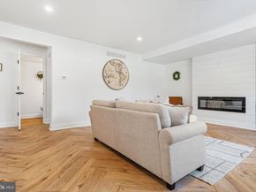 15162 Wayside Road, Philadelphia PA 19116