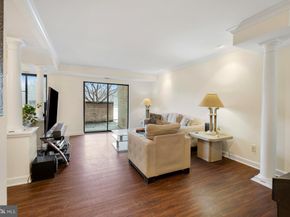 7425 Democracy Boulevard 8, Bethesda MD 20817