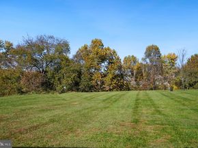 7425 Democracy Boulevard 8, Bethesda MD 20817