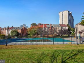 7425 Democracy Boulevard 8, Bethesda MD 20817