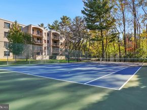 7425 Democracy Boulevard 8, Bethesda MD 20817