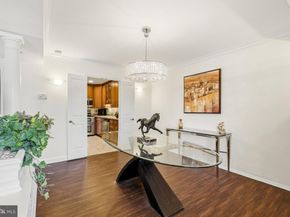 7425 Democracy Boulevard 8, Bethesda MD 20817